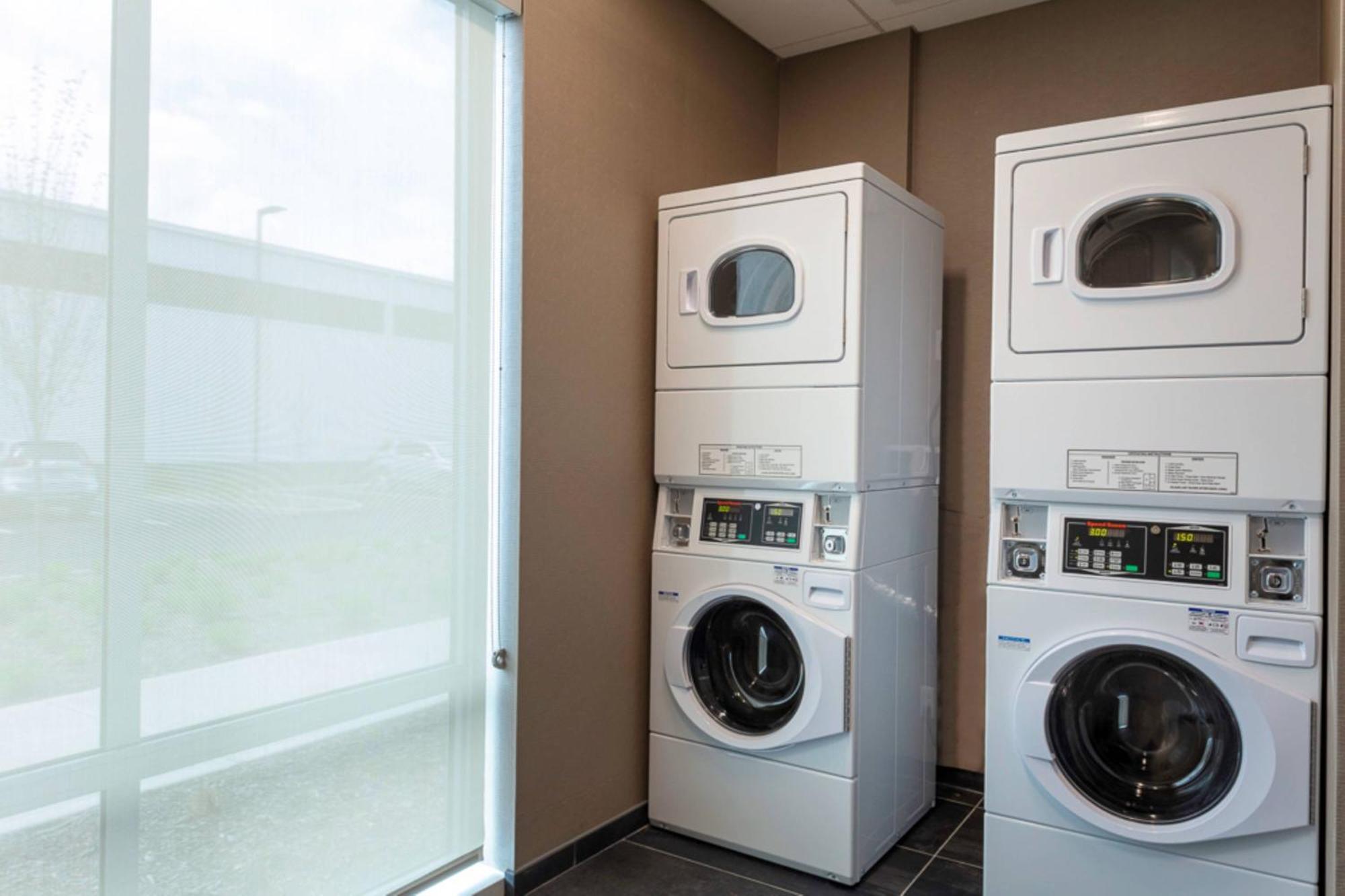Courtyard By Marriott Indianapolis West-Speedway Ξενοδοχείο Εξωτερικό φωτογραφία