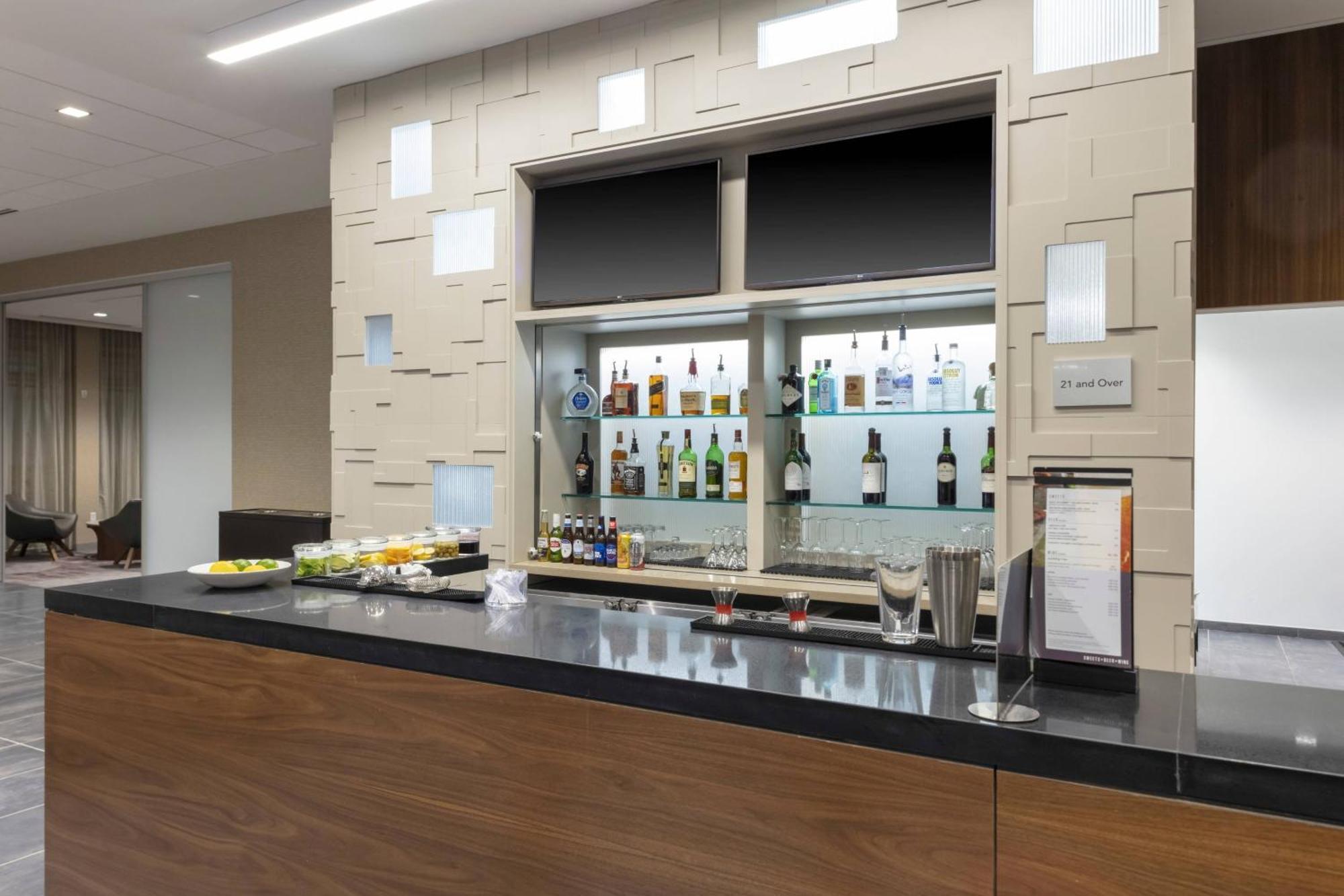 Courtyard By Marriott Indianapolis West-Speedway Ξενοδοχείο Εξωτερικό φωτογραφία