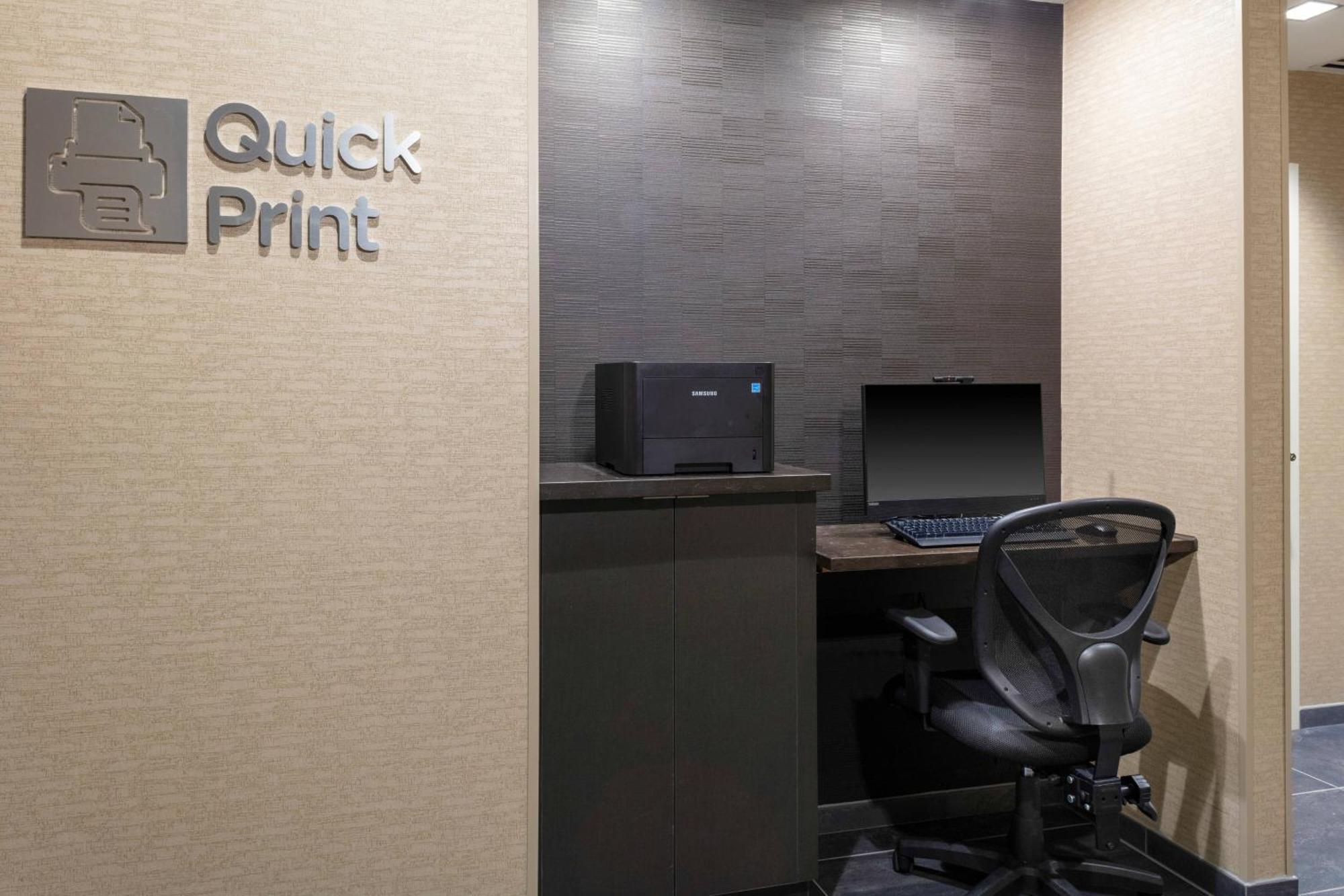Courtyard By Marriott Indianapolis West-Speedway Ξενοδοχείο Εξωτερικό φωτογραφία